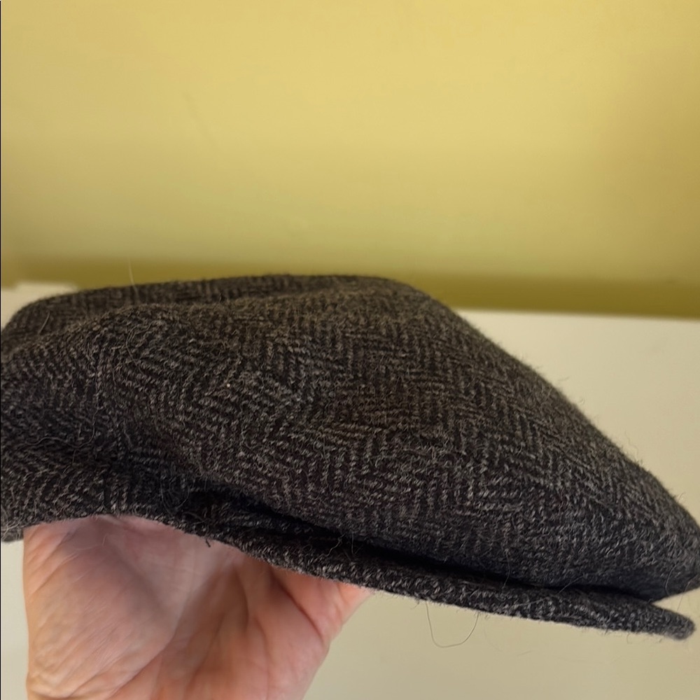 Bailey of Hollywood  100% New Wool Charcoal Herringbone Flat Cap Size Large